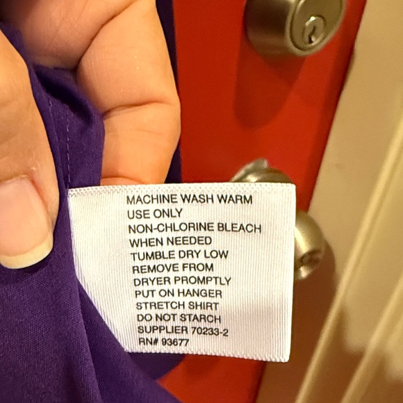 JF J.Ferrar Men's Rich Purple Dress Shirt - Picture 4 of 6